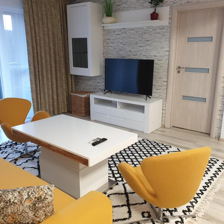 Carolina Sweet Apartament Орадя Екстер'єр фото